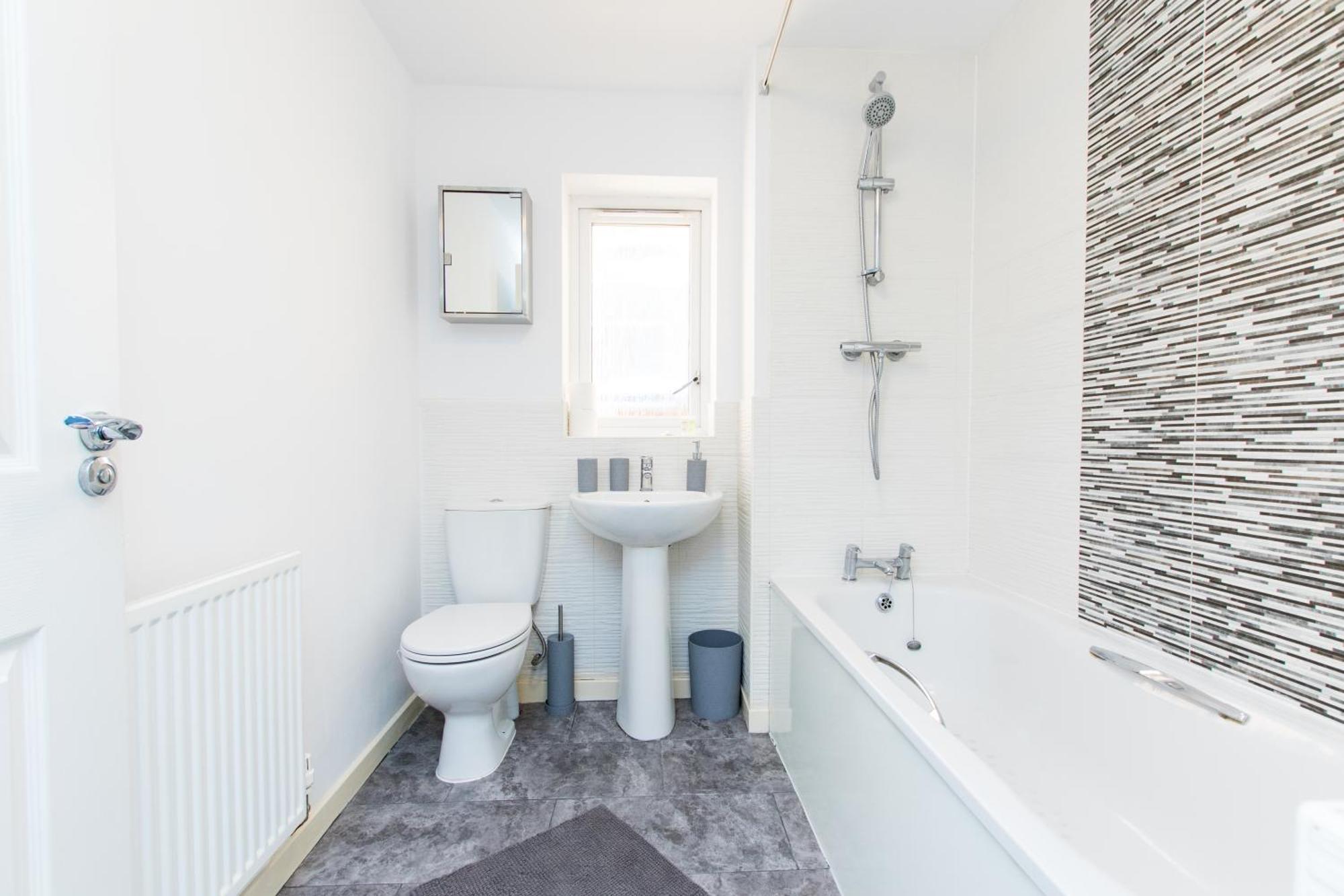 Free Parking 3 Bedroom House In Nottingham Esterno foto