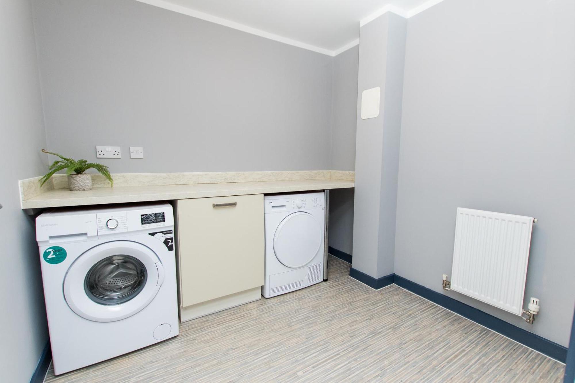 Free Parking 3 Bedroom House In Nottingham Esterno foto